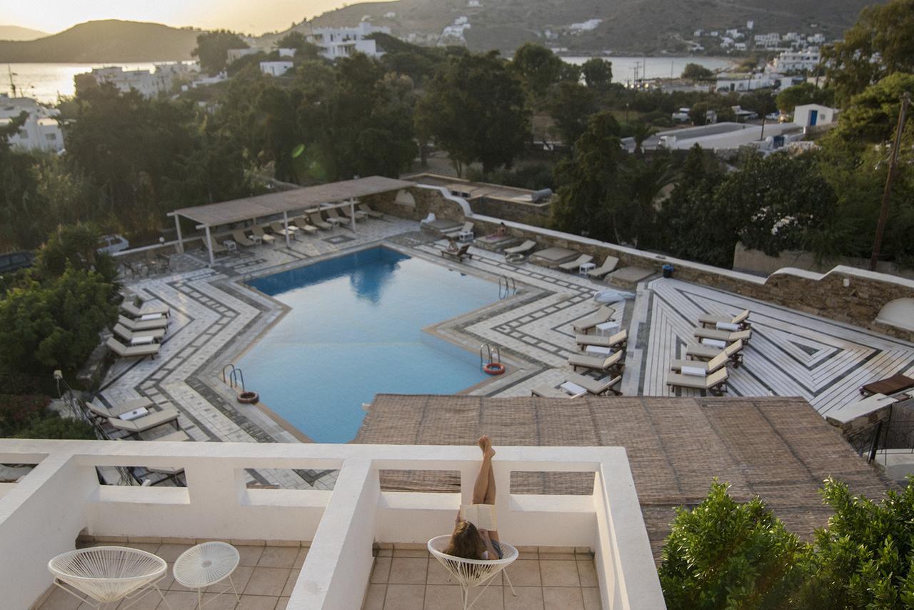 Armadoros Hotel / Ios Backpackers Exterior photo